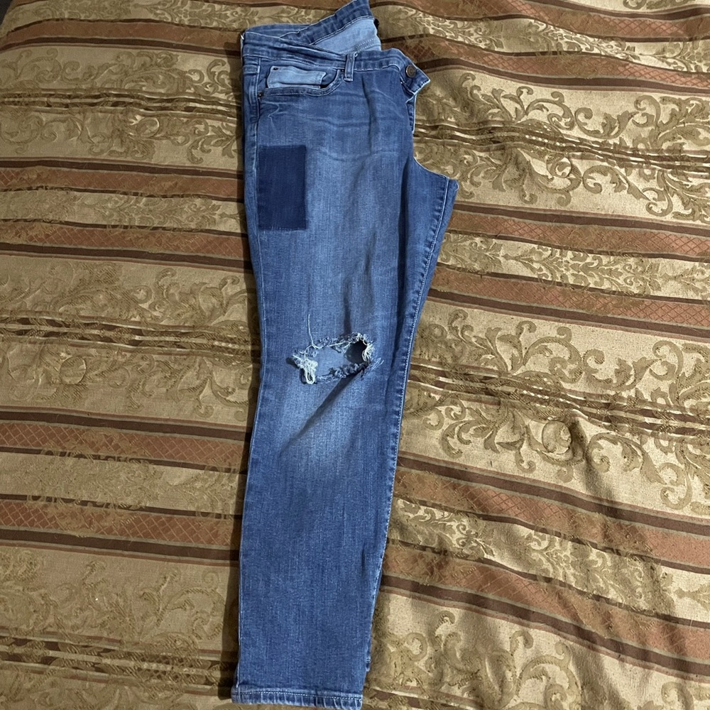 Patch work denim capri